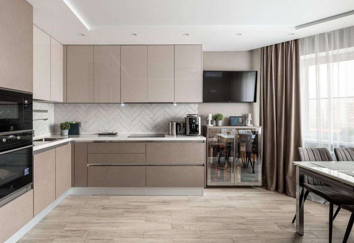 Дизайн кухні в бежевих тонах