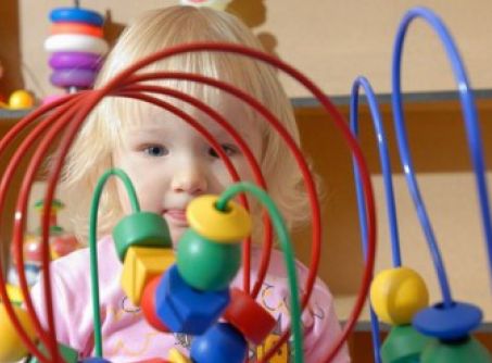 Іграшки та вік дитини: як обрати найкращі варіанти для розвитку