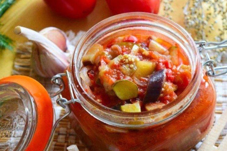 20 простих і смачних салатів із баклажанів на зиму
