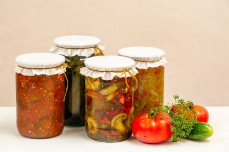 20 рецептів дуже смачних маринованих помідорів 20 рецептів дуже смачних маринованих помідорів