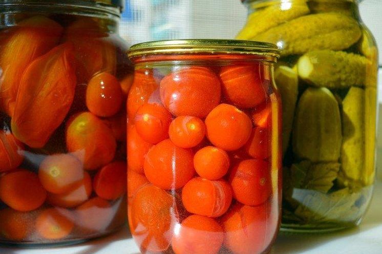 20 рецептів дуже смачних маринованих помідорів 20 рецептів дуже смачних маринованих помідорів