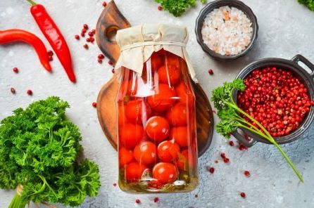20 рецептів дуже смачних маринованих помідорів 20 рецептів дуже смачних маринованих помідорів